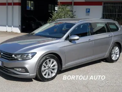 Usata VW Passat Business 150 CV (110 kW) 2020 Grigio Station wagon