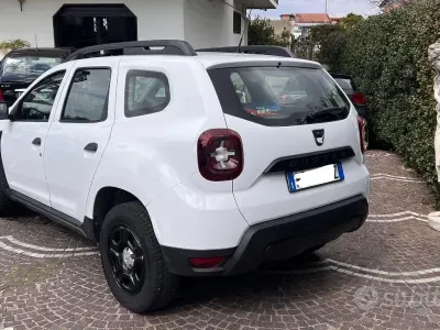 Usata Dacia Duster Essentiel 90 CV (66 kW) 2018 Bianco SUV