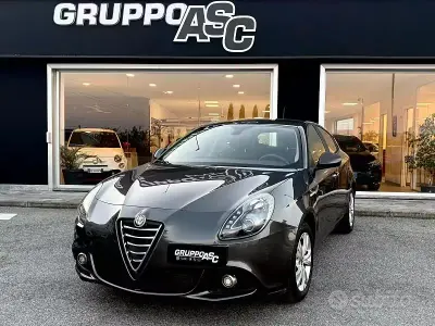 Usata Alfa Romeo Giulietta 105 CV (77 kW) 2015 Grigio Utilitaria
