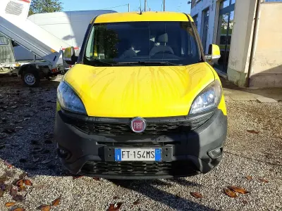 Usata Fiat Doblò 95 CV (69 kW) 2018 Giallo Monovolume