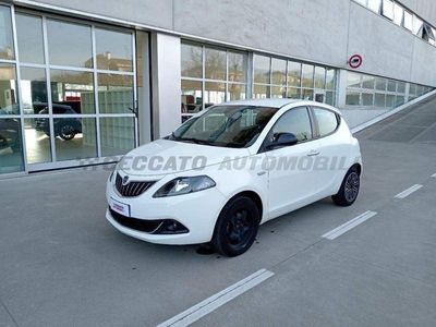 usata Lancia Ypsilon III 2021 1.0 firefly hybrid Gold s&s 70cv 5p.ti