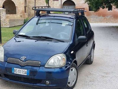 usata Toyota Yaris cc.1000 benzina 16v 5porte x neopatentati