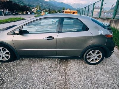 Usata Honda Civic 140 CV (102 kW) 2006 Marrone Berlina
