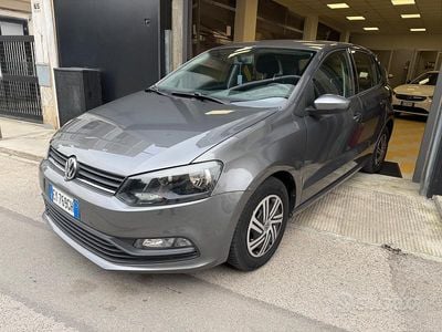 Usata VW Polo 69 CV (50 kW) 2015 Grigio Utilitaria