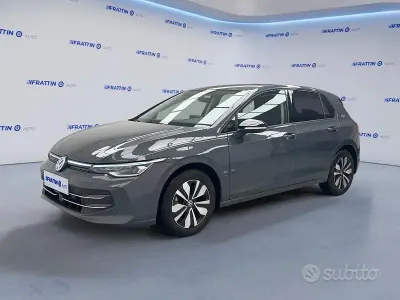 Usata VW Golf VIII Life 150 CV (110 kW) 2025 Grigio Berlina
