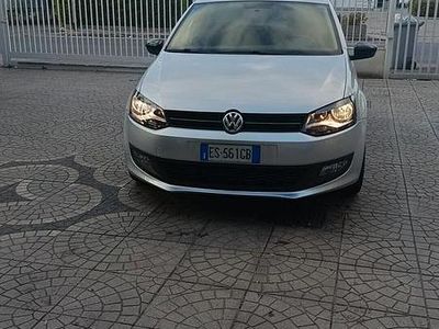 Käytetty VW Polo Comfortline 75 HP (55 kW) 2013 Harmaa Viistoperä