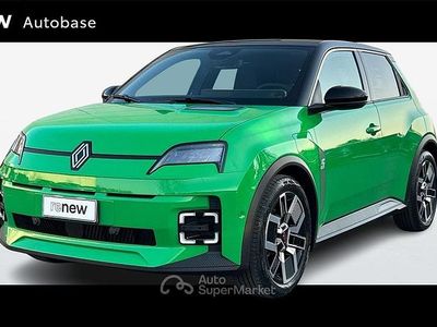Nuova Renault 5 E-Tech Urban 89 kW (122 CV) 2026 Verde Berlina