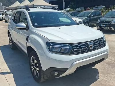 Usata Dacia Duster 101 CV (74 kW) 2022 Bianco SUV