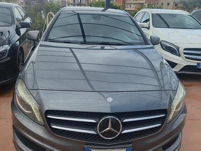 Usata Mercedes A200 Premium 136 CV (100 kW) 2015 Grigio Berlina