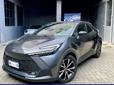 Second-hand Toyota C-HR