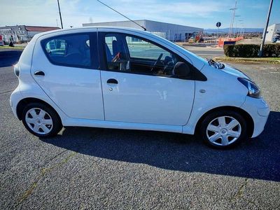 Usata Toyota Aygo Connect Style 68 CV (50 kW) 2010 Utilitaria