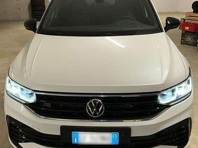 Usata VW Tiguan R-line 150 CV (110 kW) 2021 Bianco SUV