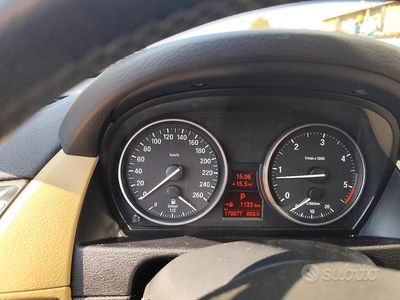 Käytetty BMW X1 116 HP (85 kW) 2013 Musta Katumaasturi