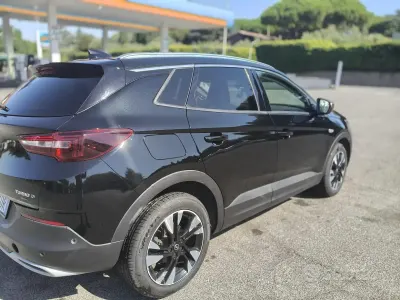 Usata Opel Grandland X Ultimate 131 CV (96 kW) 2019 Nero SUV
