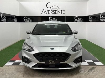 Usata Ford Focus ST-Line 120 CV (88 kW) 2019 Grigio Berlina