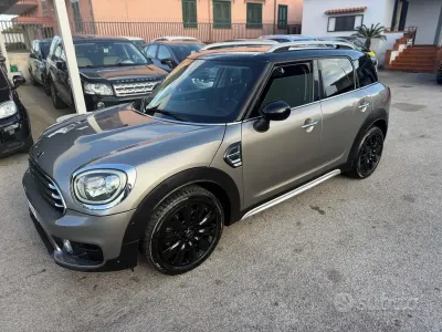 Usata Mini Cooper D Countryman Hype 150 CV (110 kW) 2017 Marrone SUV