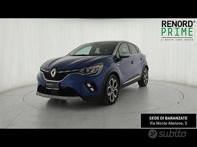 Usata Renault Captur Intens 160 CV (117 kW) 2021 Blu scuro SUV