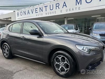 Usata Alfa Romeo Stelvio Business 160 CV (117 kW) 2022 Grigio SUV