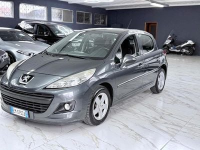 Grigio Usata 2012 Peugeot 207 Berlina | 3700 € (Ottimo prezzo)