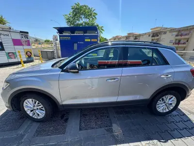 Usata VW T-Roc Life 150 CV (110 kW) 2022 Grigio SUV