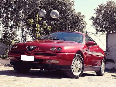 Usata Alfa Romeo GTV 150 CV (110 kW) 1996 Rosso Coupé