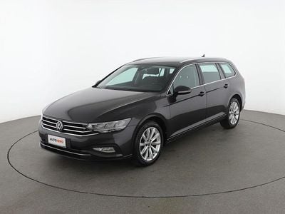 Usata VW Passat Business 150 CV (110 kW) 2023 Grigio Station wagon