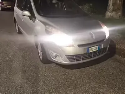 Usata Renault Scenic E-Tech 130 CV (95 kW) 2011 Monovolume