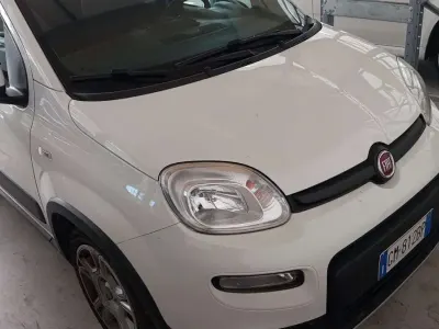 Usata Fiat Panda Red 69 CV (50 kW) 2022 Utilitaria
