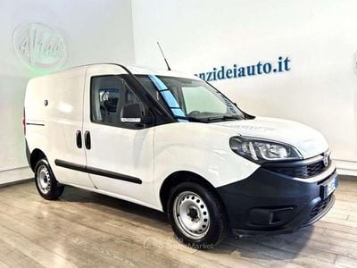 Usata Fiat Doblò Business 105 CV (77 kW) 2022 Bianco Monovolume