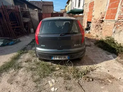 Usata Fiat Punto 60 CV (44 kW) 2002 Bluazzurro Utilitaria