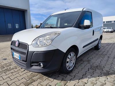 Usata Fiat Doblò 120 CV (88 kW) 2012 Bianco Monovolume