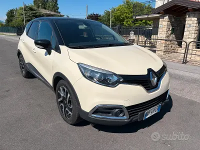 Usata Renault Captur 90 CV (66 kW) 2014 Beige SUV