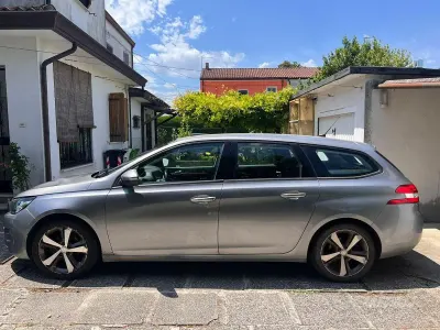 Usata Peugeot 308 SW Active 120 CV (88 kW) 2015 Grigio Station wagon