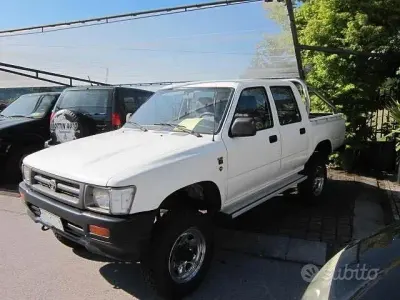 Usata Toyota HiLux 83 CV (61 kW) 1997 Bianco Pick-up