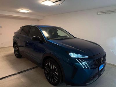 Begagnad Peugeot 3008 Allure 136 HK (100 kW) 2024 Grön SUV