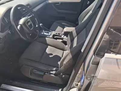 Usata Audi A4 143 CV (105 kW) 2012 Nero Station wagon