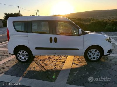 Usata Fiat Doblò 120 CV (88 kW) 2017 Bianco Monovolume
