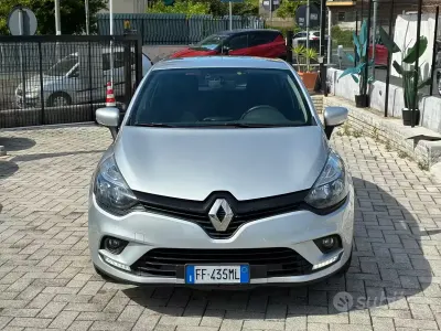 Usata Renault Clio IV 73 CV (53 kW) 2016 Grigio Berlina