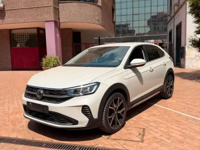 Usata VW Taigo Life 110 CV (80 kW) 2022 Beige SUV