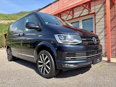 Usado VW Multivan Highline 199 HP (146 kW) 2018 Azul Monovolume