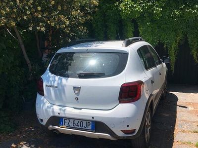 usata Dacia Sandero stepway 13000. Euro