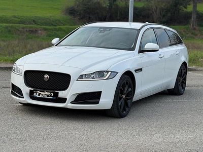 Usata Jaguar XF Sportbrake 179 CV (131 kW) 2019 Bianco Station wagon