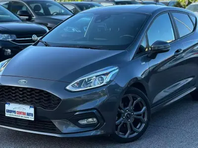 Usata Ford Fiesta ST-Line 86 CV (63 kW) 2019 Grigio Utilitaria