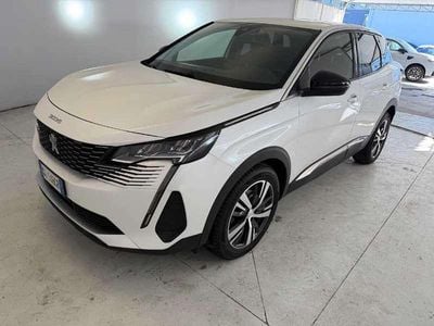 Usata Peugeot 3008 Allure 131 CV (96 kW) 2022 Bianco SUV