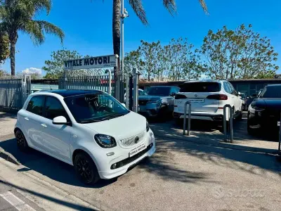 Usata Smart ForFour Passion 90 CV (66 kW) 2019 Bianco Utilitaria