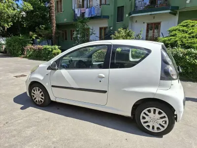 Usata Citroën C1 Attraction 68 CV (50 kW) 2013 Utilitaria