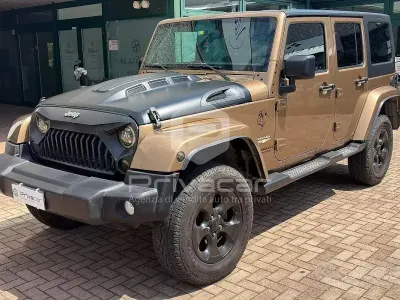 Usata Jeep Wrangler Unlimited Sahara 200 CV (147 kW) 2015 Marrone SUV