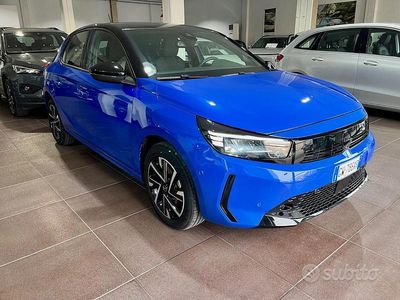 Usata Opel Corsa GS Line 101 CV (74 kW) 2024 Blu/azzurro Utilitaria