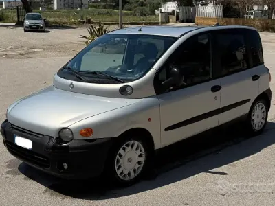 Usata Fiat Multipla 116 CV (85 kW) 2003 Grigio Monovolume