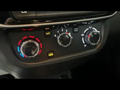 Usata Dacia Spring Comfort 33 kW (45 CV) 2023 Bianco Utilitaria
